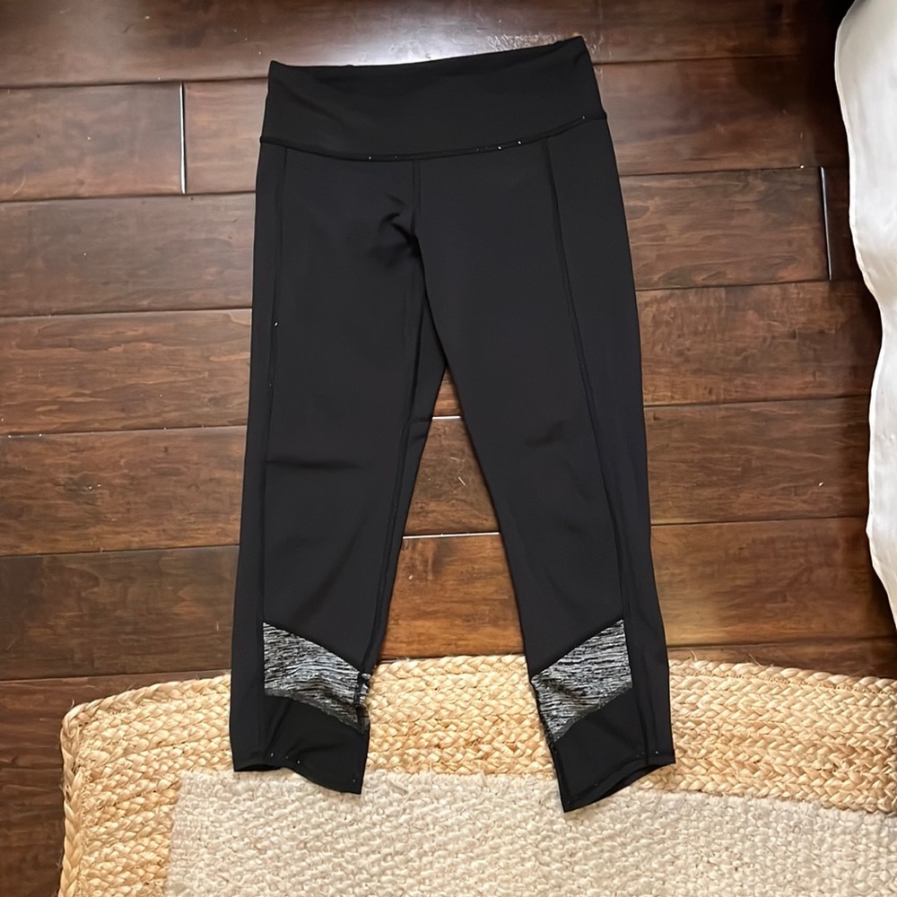 Lululemon size 4 capri legging